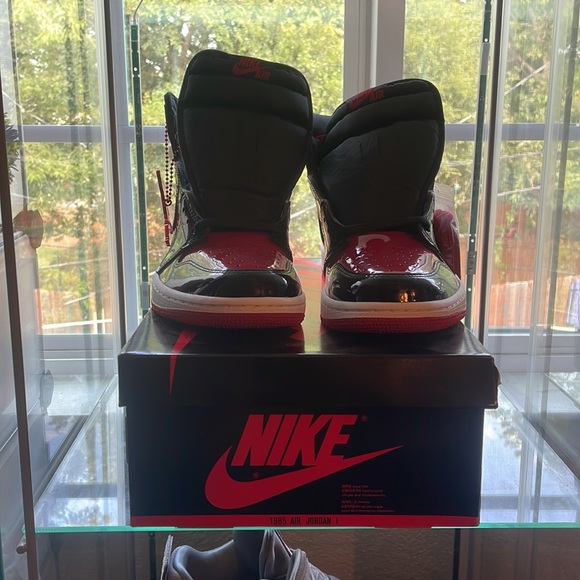 Jordan 1 high ‘patent bred’ - Picture 2 of 8